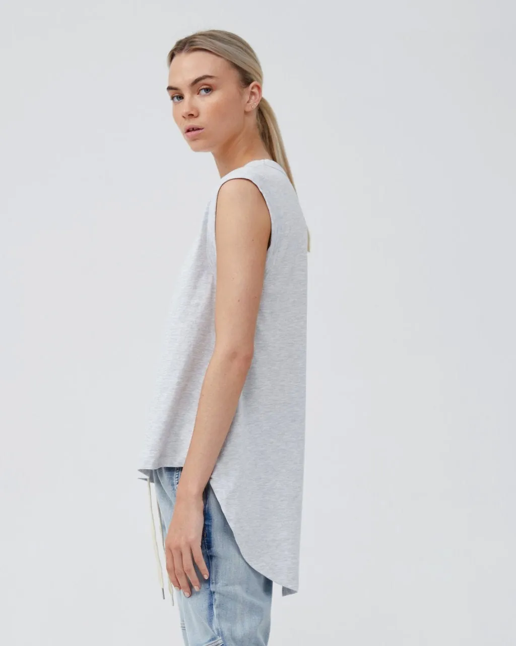 JAC   MOOKI CELESTE TANK IN GREY MARLE