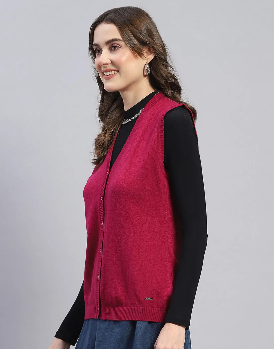 Women Pink Solid V Neck Sleeveless Cardigan